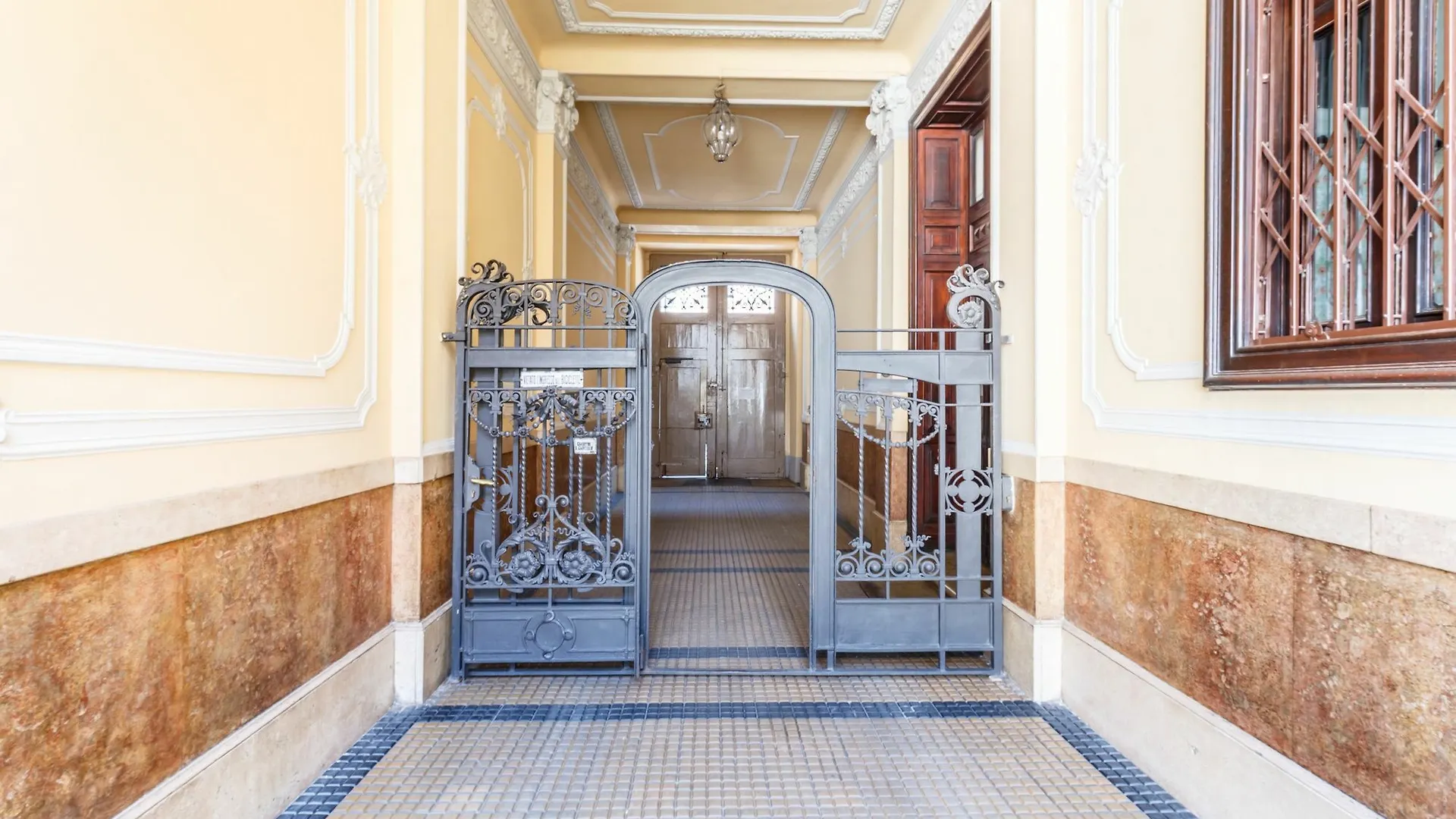 Apartment Suitelowcost - Central Station Milan