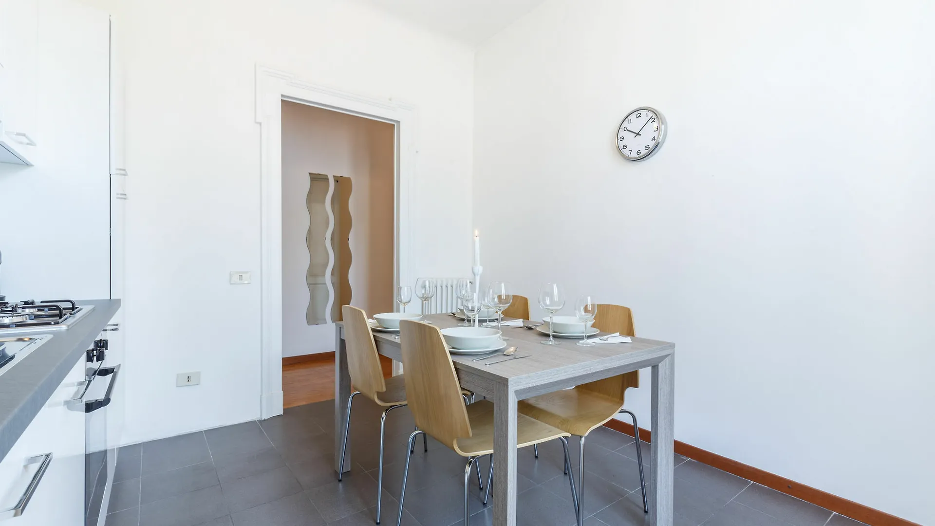 Suitelowcost - Central Station Milan Italy