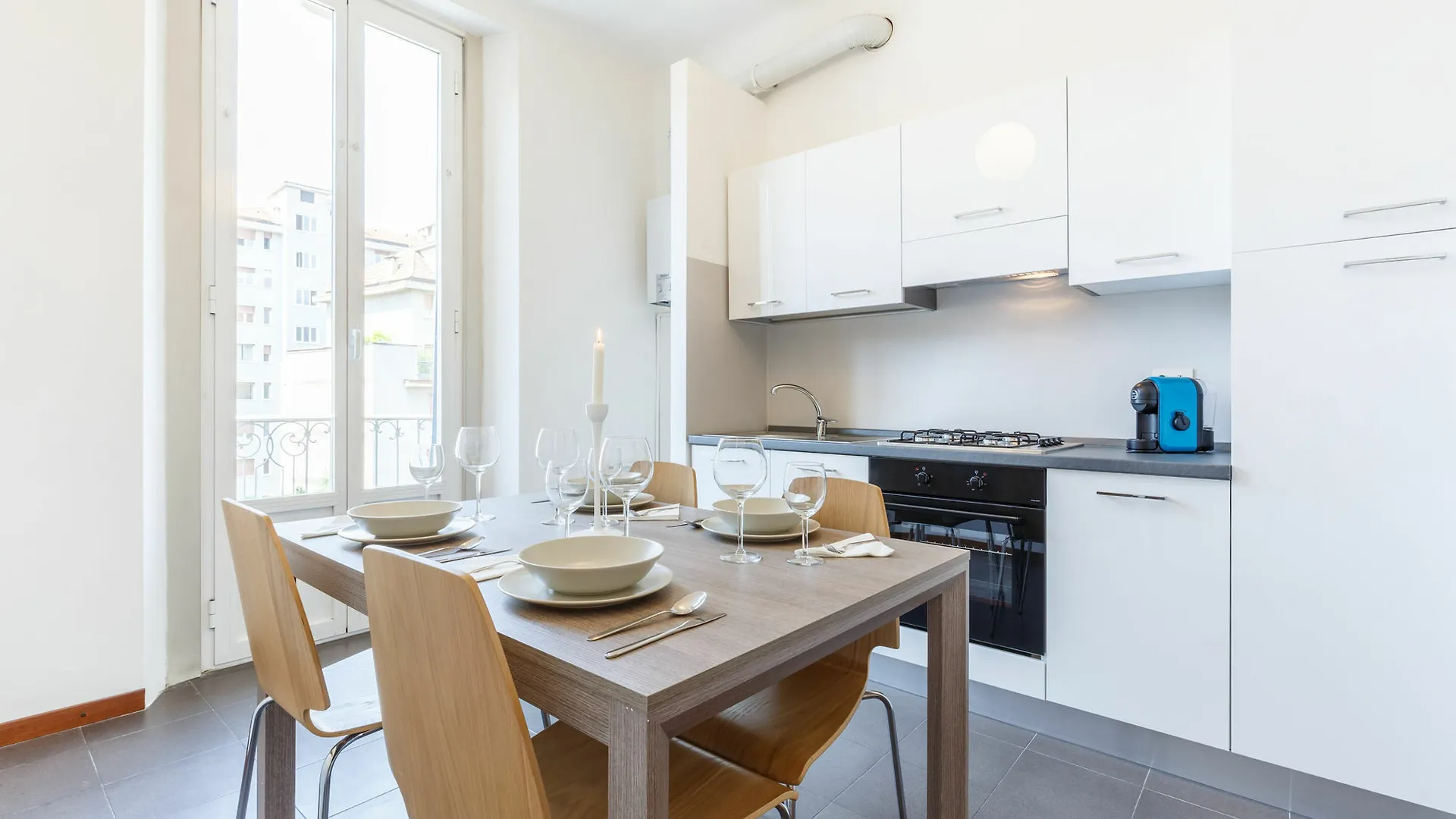 Suitelowcost - Central Station Milan Apartment